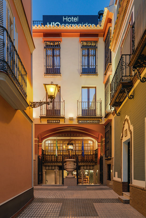 H10 Corregidor Boutique Hotel Seville Luaran gambar